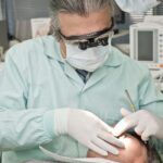 Что нужно знать об имплантации зубов