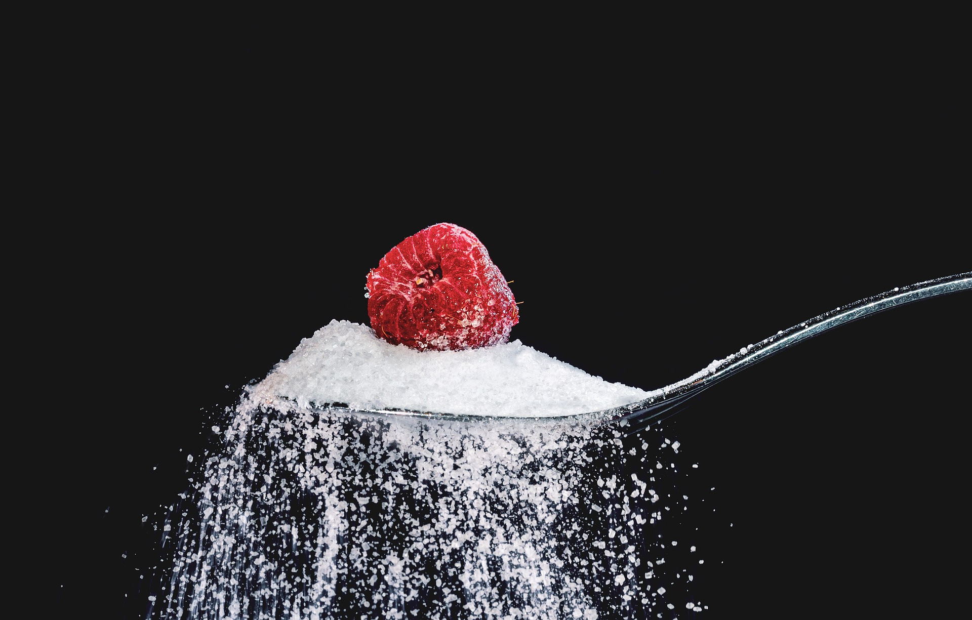 Причины необходимости в исключении из рациона сахара. Безопасны ли его заменители?